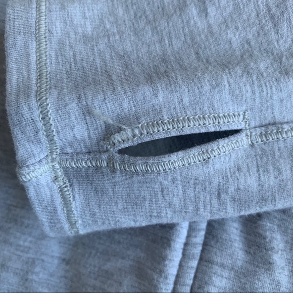 *SOLD* LULULEMON Coast Easy Wrap size 6 grey - Picture 8 of 13